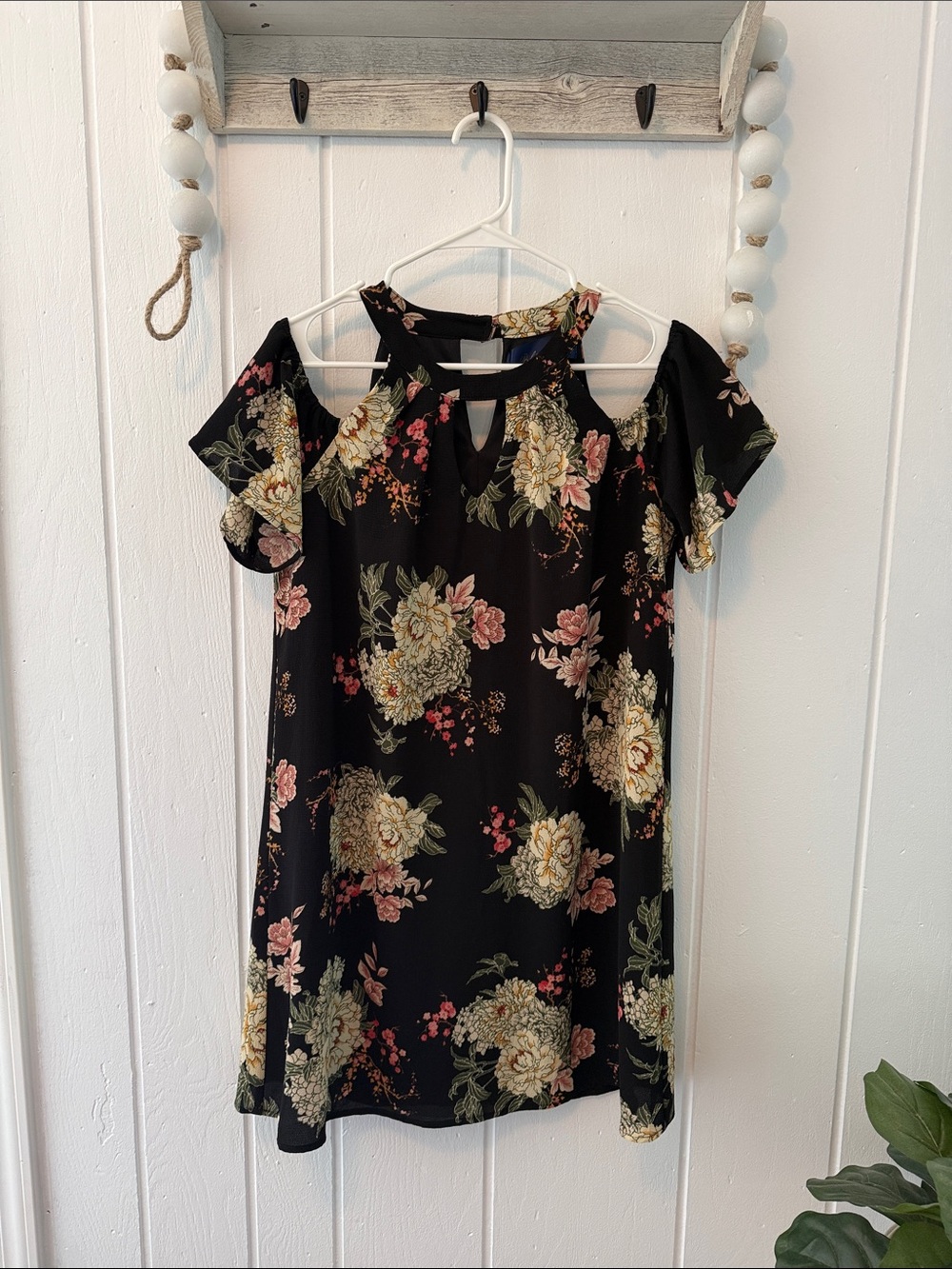 Blue Rair Floral Cold-Shoulder Mini Drees